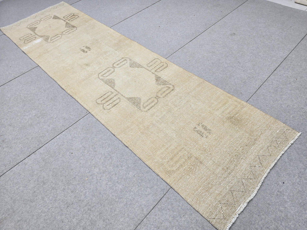 Antique Turkish Runner Rug 3x10, Camel Tribal Hallway Runner, Twin Medallion Wool Kitchen Runner, Boho Foyer Rug for Farmhouse Decor