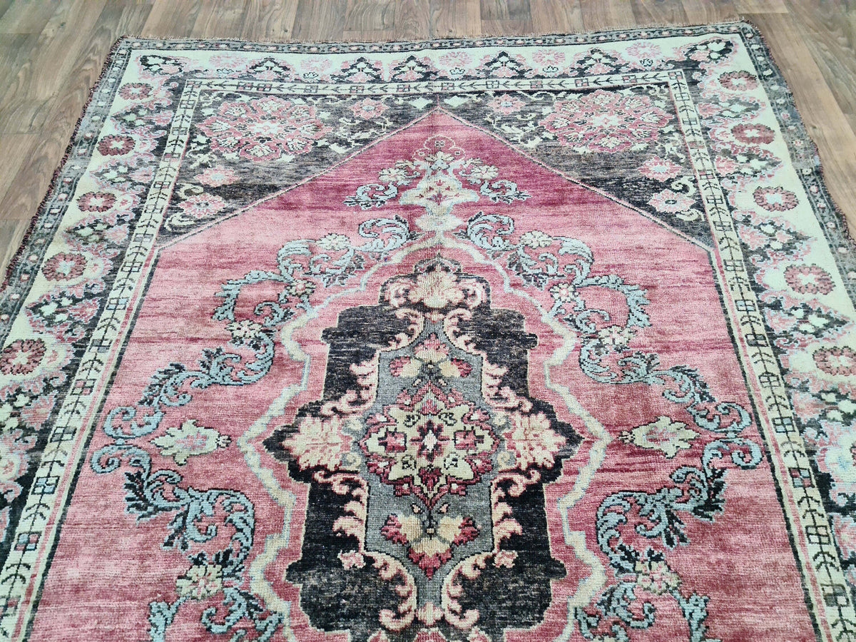6x9 Vintage Oushak Rug: Hand-Knotted Oriental Wool Carpet