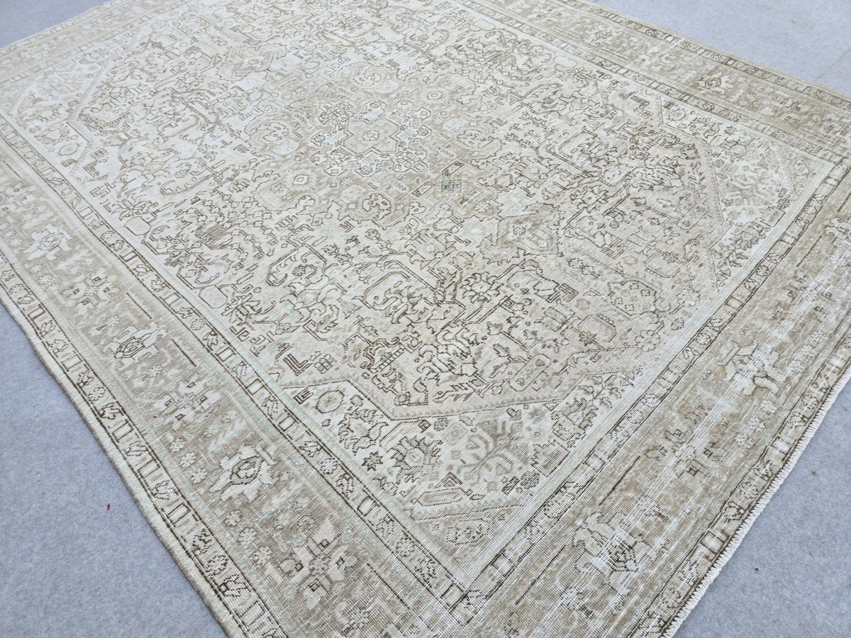 Oushak Rug 8x10, Vintage Hand Knotted Wool Rug, Faded Ivory  Area Rug for Dining Room, Neutral Antique Carpet, Coastal Decor