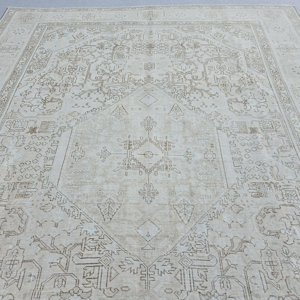 Oversized Oushak Rug: 10x13 Vintage Neutral Hand-Knotted Wool Carpet