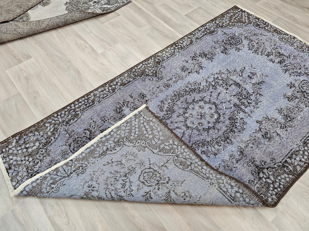 Handknotted Wool Oushak Rug: 3'11'' x 7' Vintage Turkish Carpet