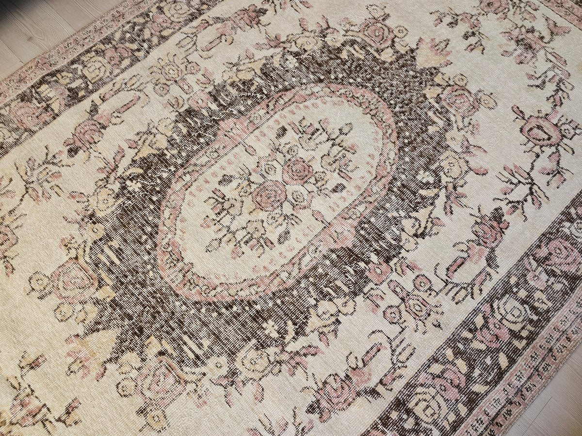 6x9 Neutral Vintage Turkish Oushak Area Rug, Floral Design Wool Rug //5.70x9.25 feet