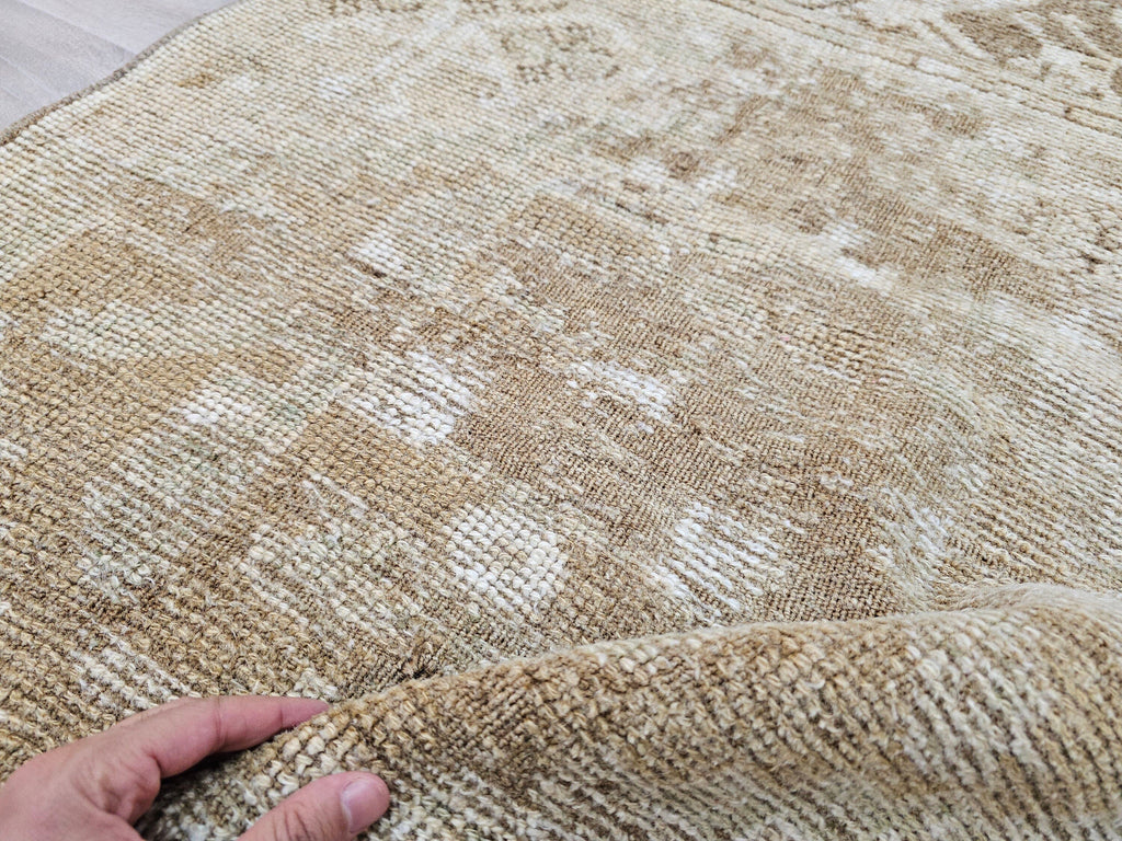 Vintage Turkish Runner Rug: Hand-Knotted Wool Oushak, Earth Tone (2.60x9.60 ft)
