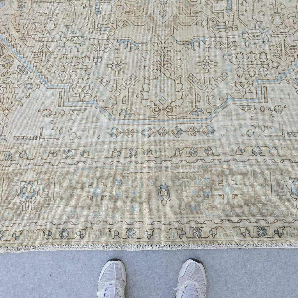 9x12 Neutral Oushak Rug: 9.5x12.5 ft, Hand-Knotted Wool, Muted Beige