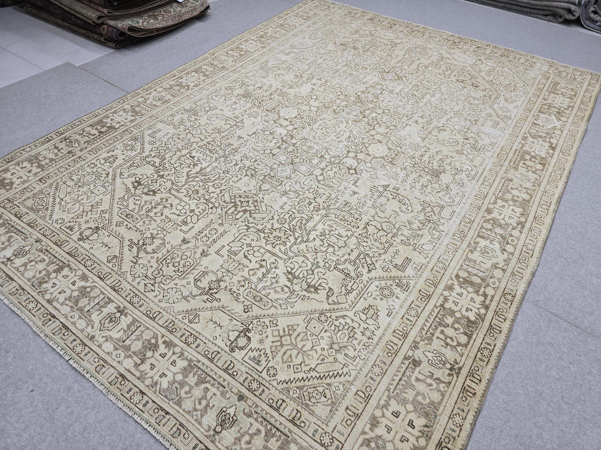 8x11 ft Vintage Turkish Oushak Rug: Hand-Knotted Wool & Cotton Area Carpet