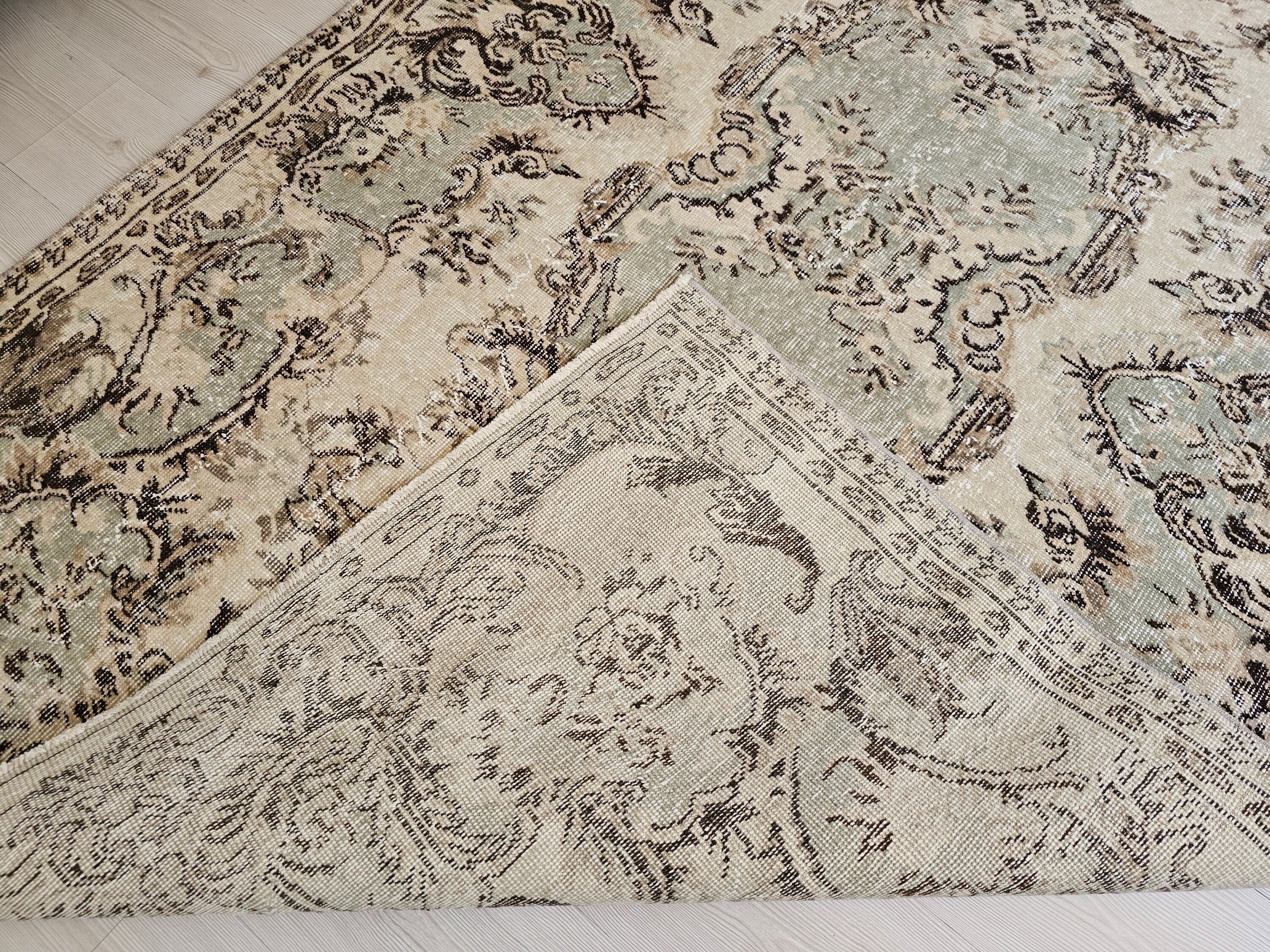 Handmade Wool Turkish Oushak Rug: 5x8 Vintage Bohemian Carpet