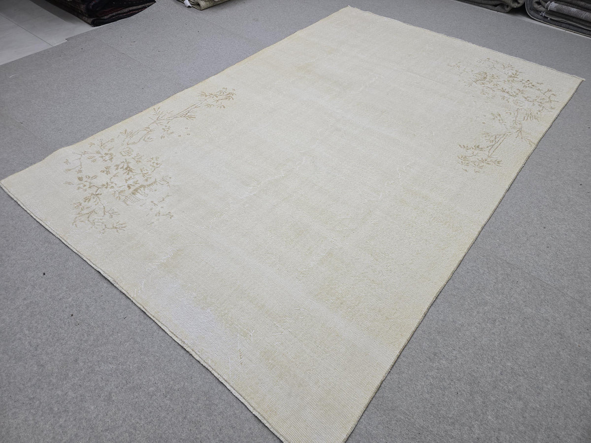 Large Vintage Turkish Rug 7x10, Neutral Beige Area Rug, Hand-Knotted Floral Wool Carpet, Muted Aesthetic Home Decor, Soft Cream Oushak Rug