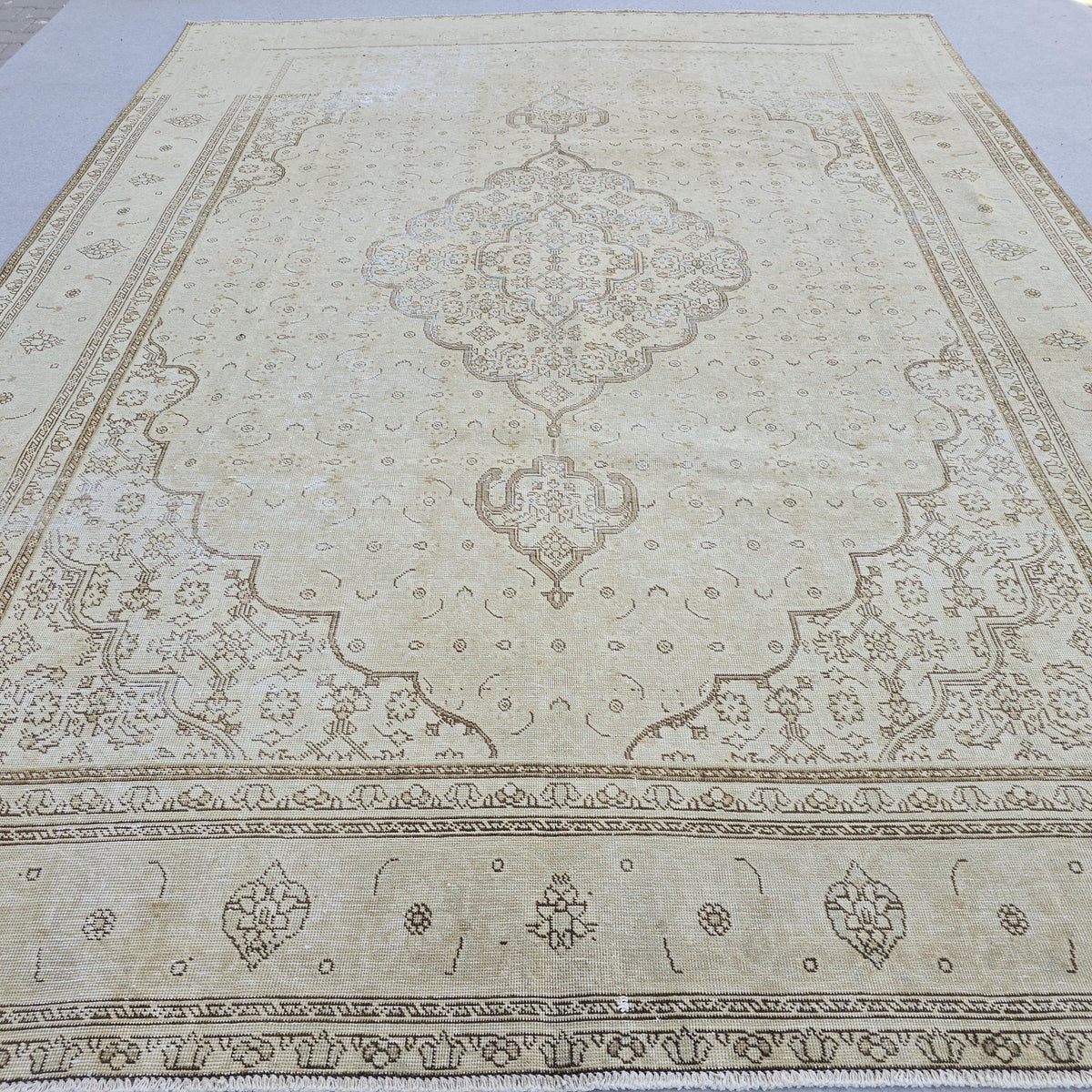 Turkish Rug 9x12 | Large Medallion Area Rug | Hand Knotted Neutral Oushak area rug