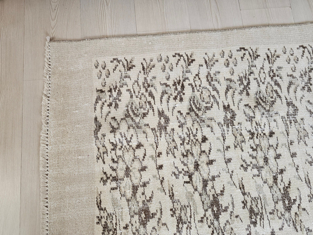 5x8 Vintage Neutral Handmade Turkish Rug //4.80x8.10 feet