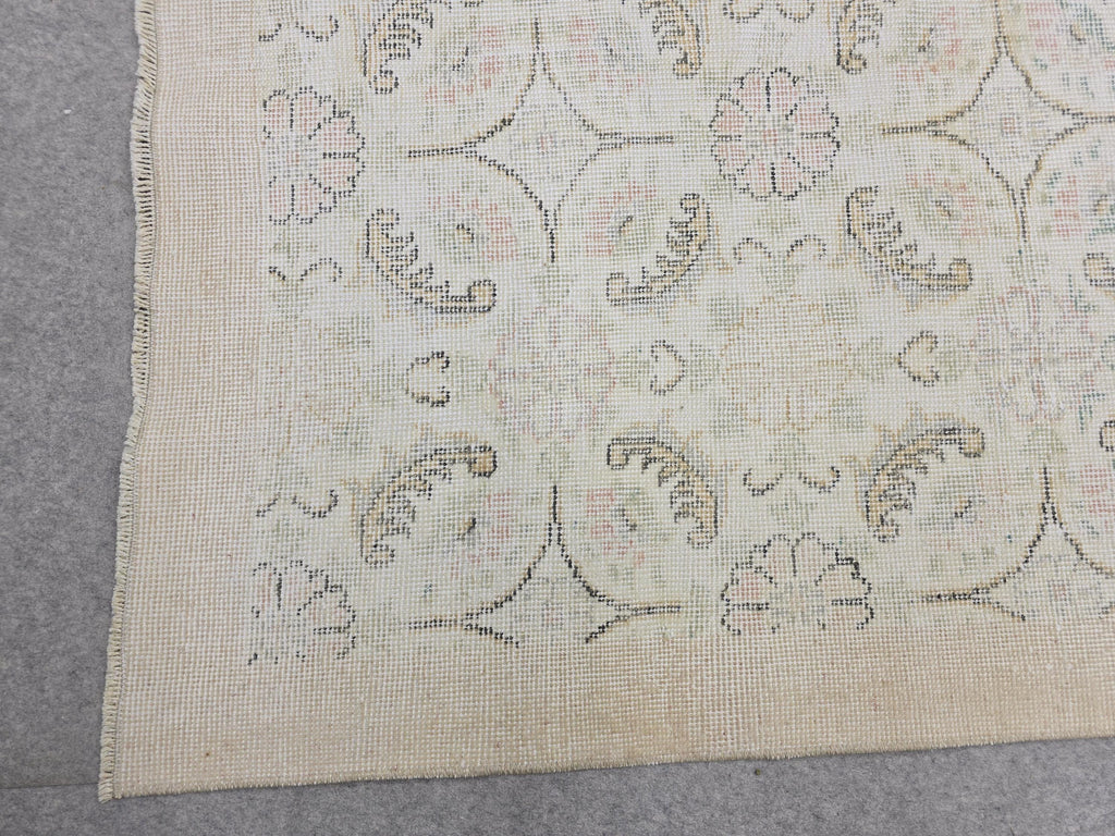 Wool Oushak Rug 6x10: Hand-Knotted  Cream Beige Vintage Turkish Rug