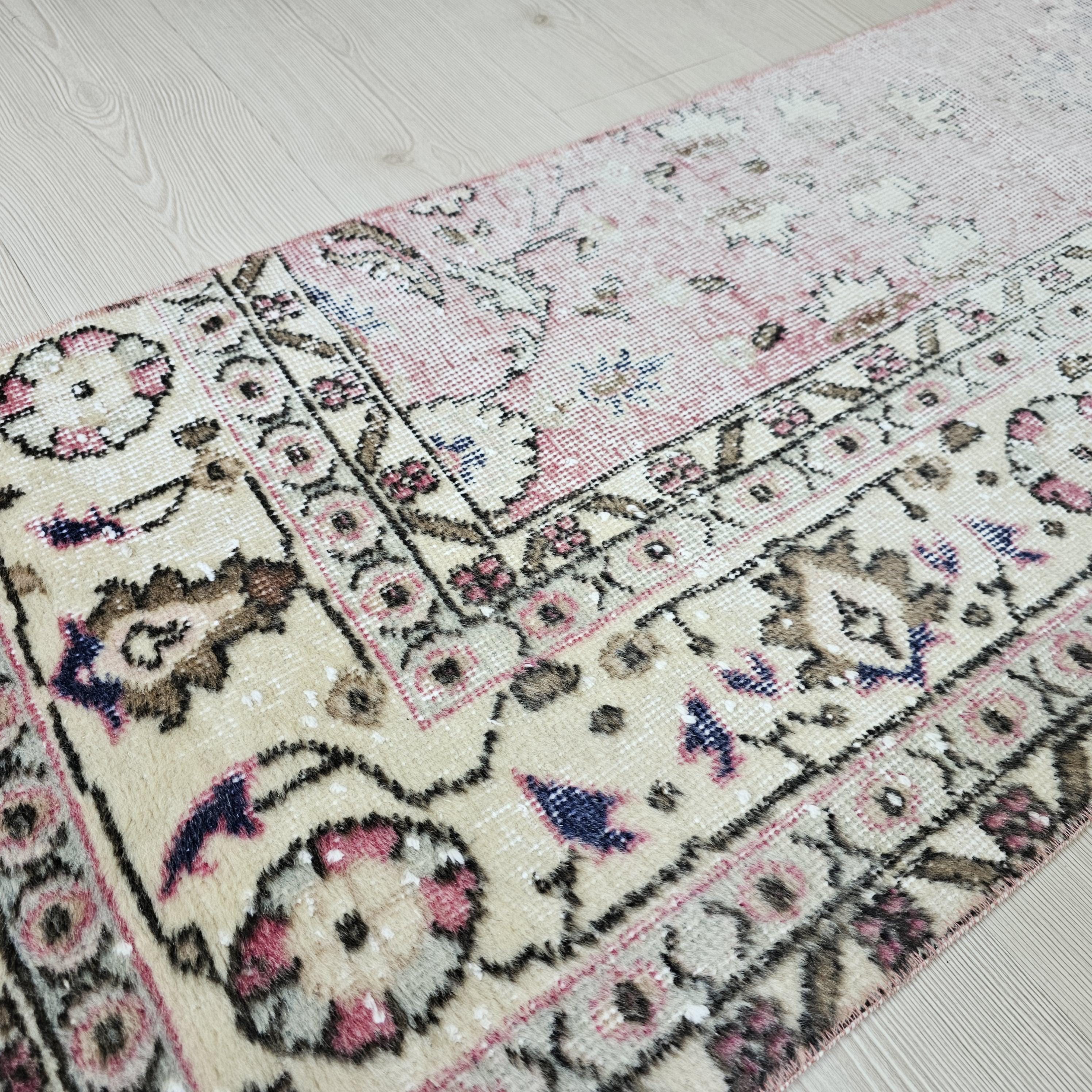 Vintage Turkish Runner Rug: Hand-Knotted Wool Boho Hallway Rug (2x9 Feet)