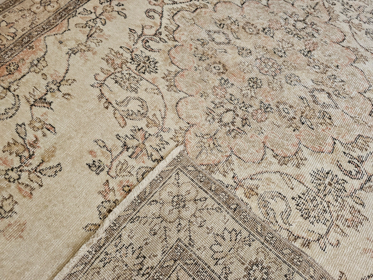 6x9 Turkish Rug Hand Knotted Oriental Vintage Rug