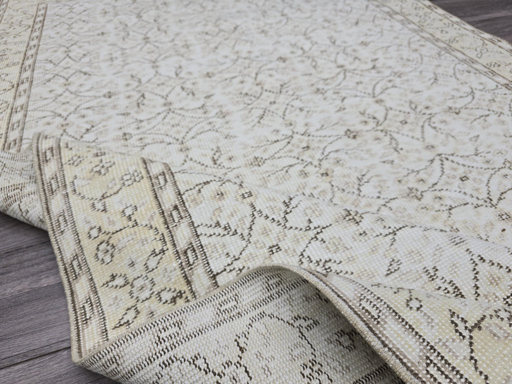 5x9 Vintage Turkish Oushak Rug: Hand-Knotted Wool, Cream Neutral Carpet