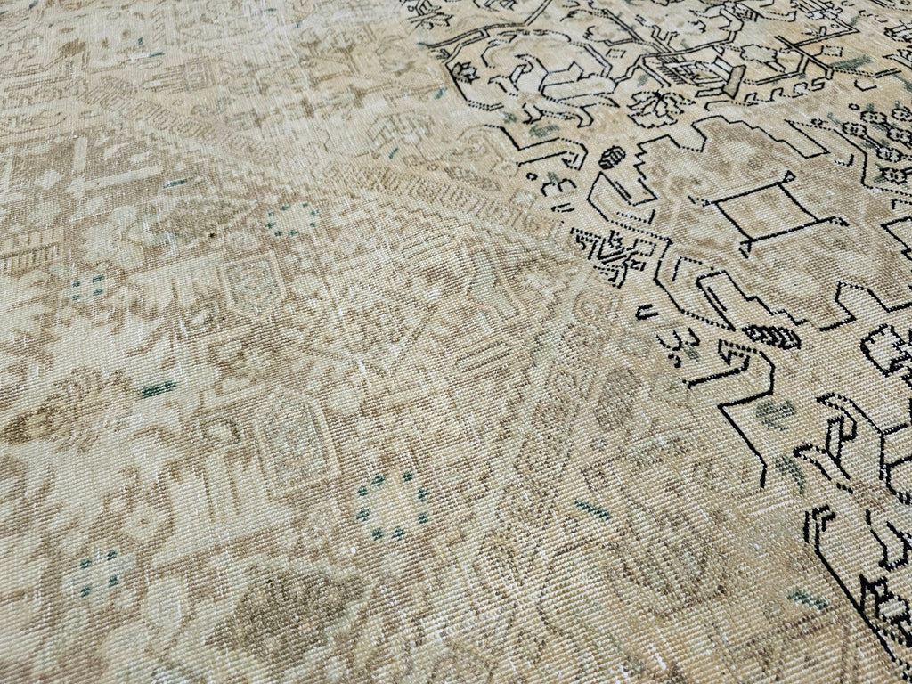 Hand-Knotted Wool Heriz Rug: 9x12 Vintage Turkish Geometric Area Rug