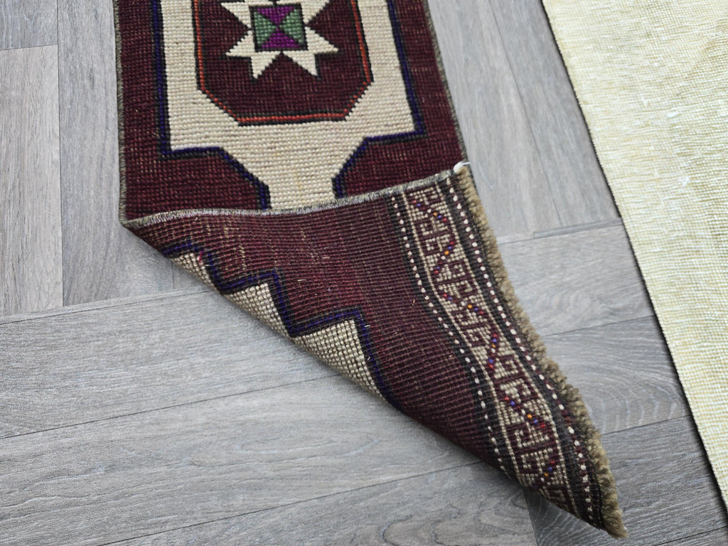 Vintage Turkish Oushak Wool Mat: Handwoven Tribal Bath Rug (1.2x3.9ft)
