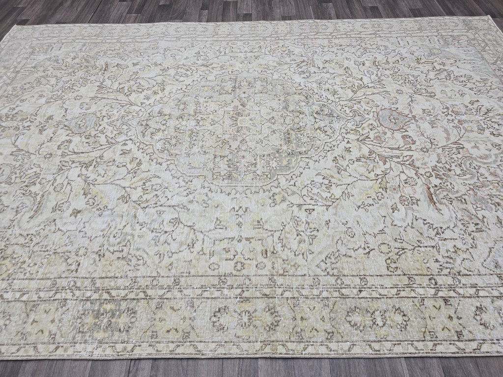 7x10 Vintage Turkish Oushak Rug: Handknotted Wool, Muted Neutral