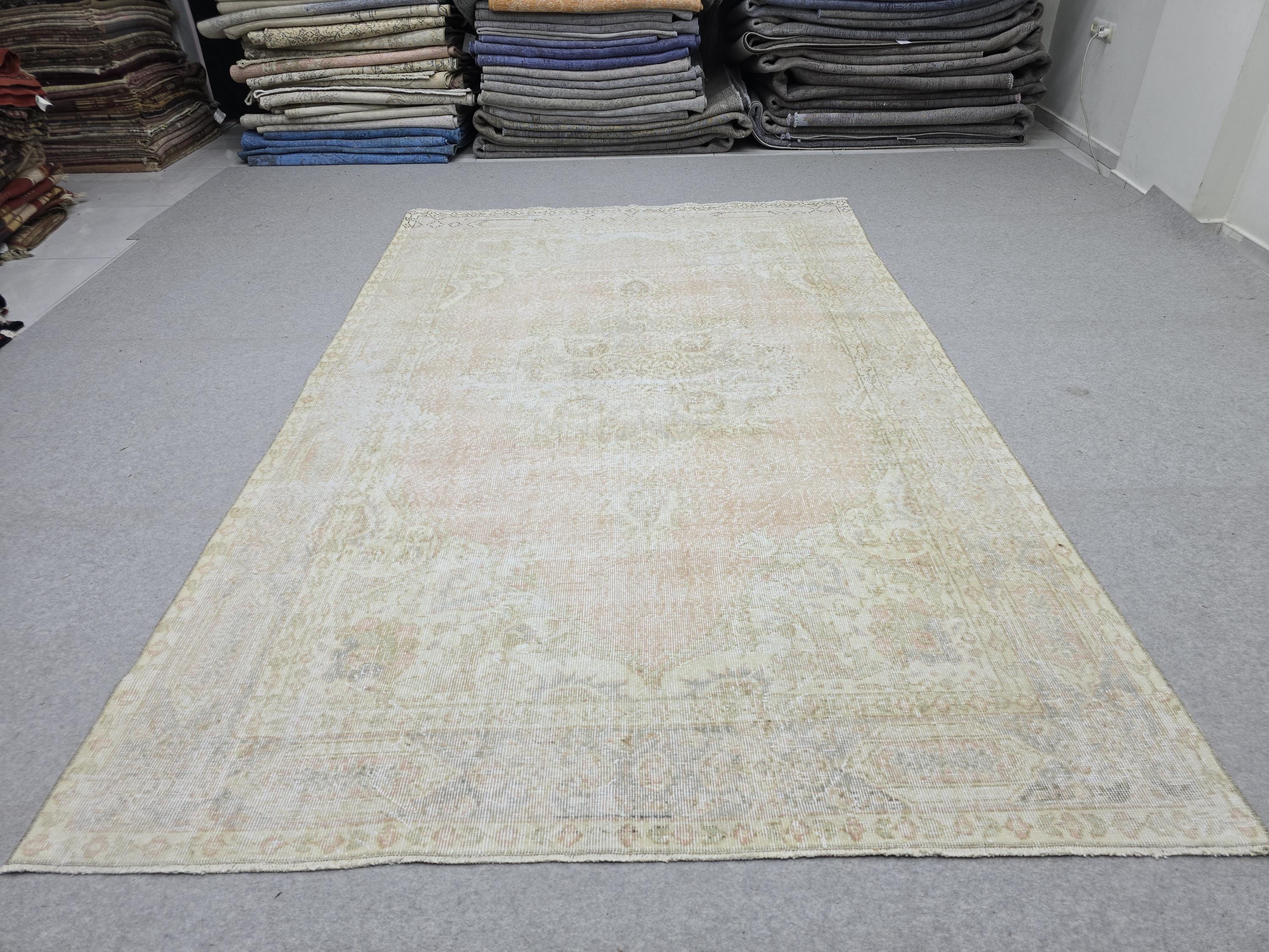 Vintage Rug 6x9, Faded Oushak Carpet, Muted Medallion Turkish Area Rug for Bedroom, Distressed Neutral Wool Rug
