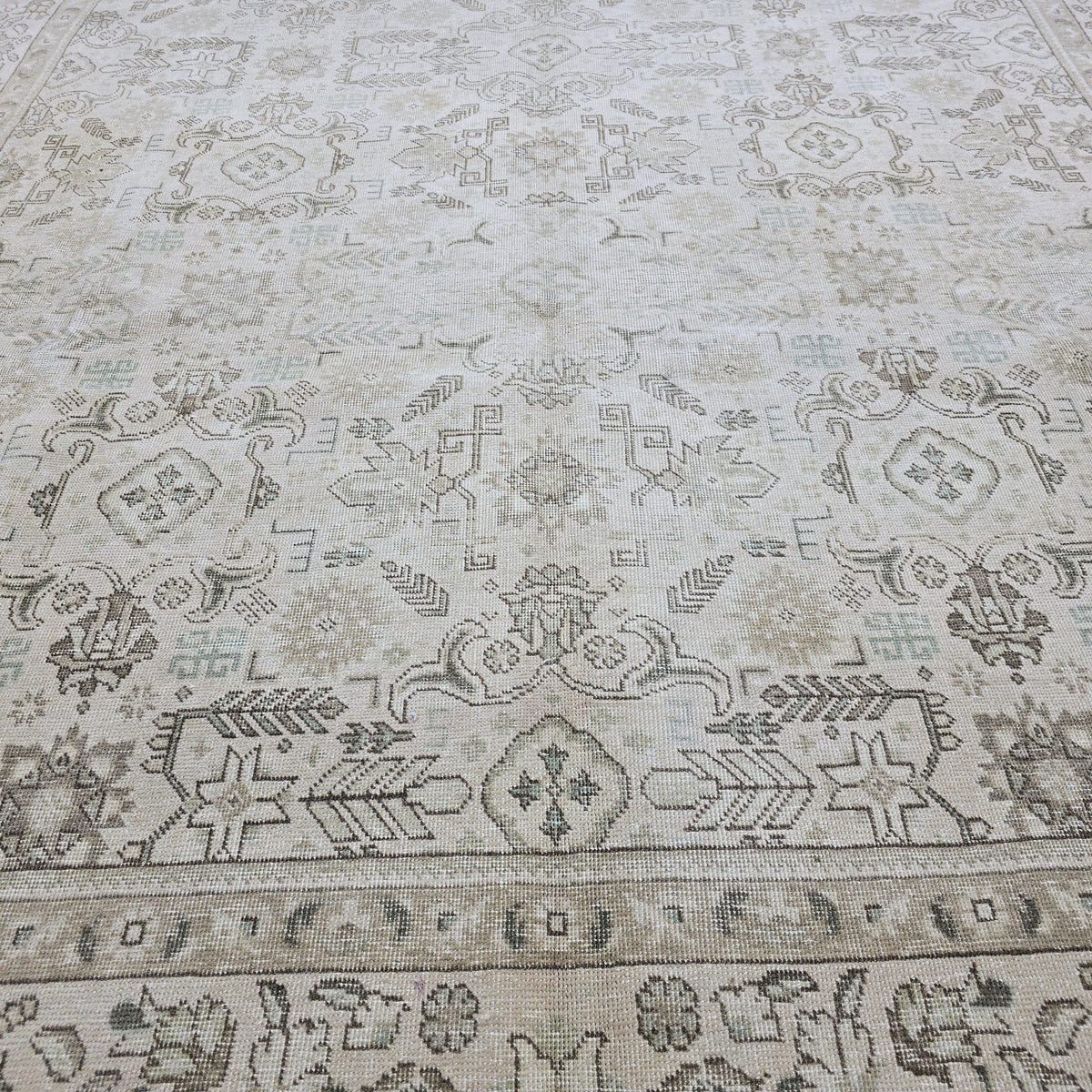 Oushak Rug 9x13: Hand Knotted Wool Area Rug, Distressed Neutral Turkish Carpet (9.4x12.7 ft.)
