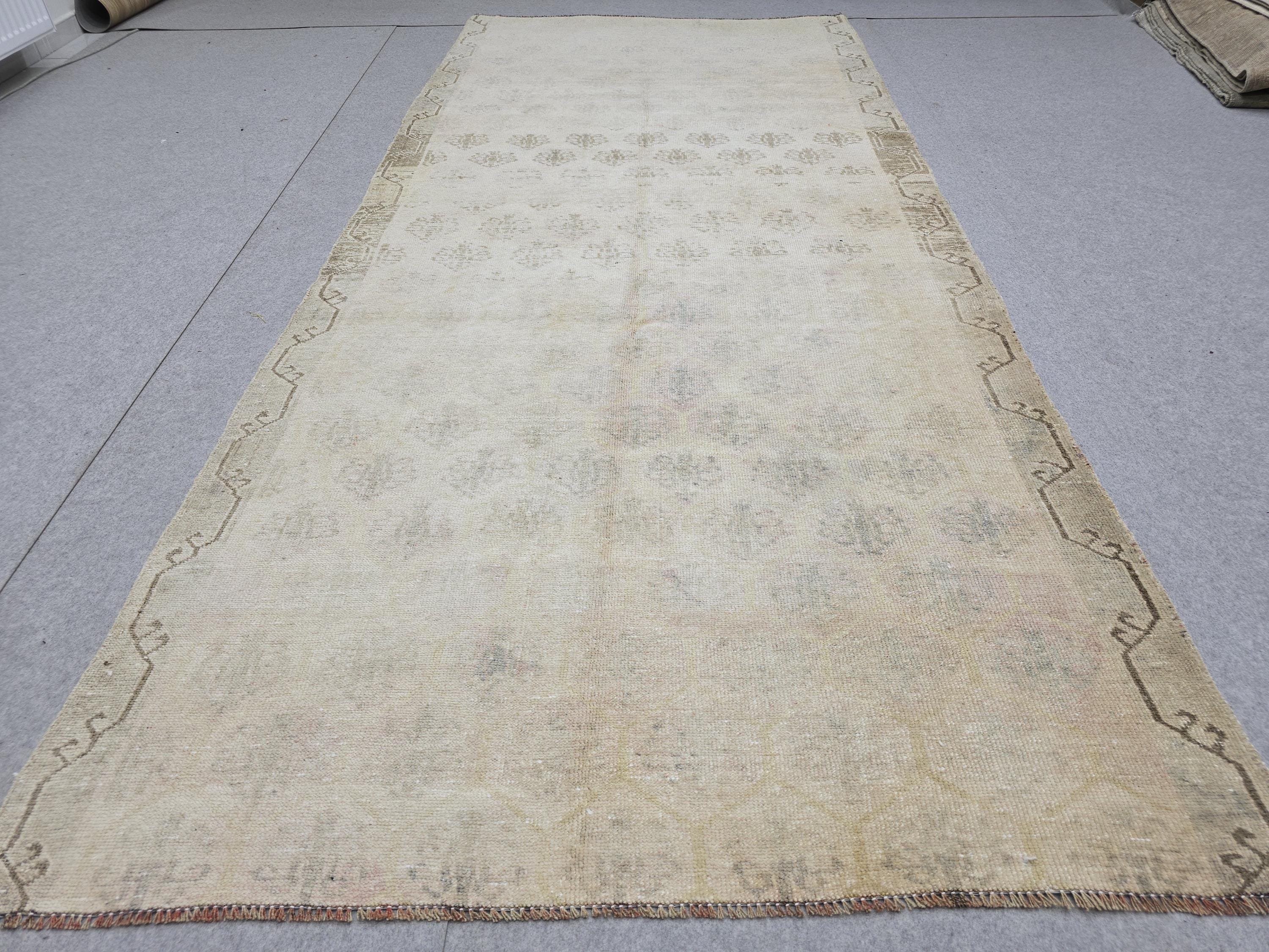 Vintage Rug 4x10, Neutral Wide Runner, Hand Knotted Wool Oushak Rug, Faded Wheat Beige Hallway Carpet, Muted Turkish Boho Gallery Rug