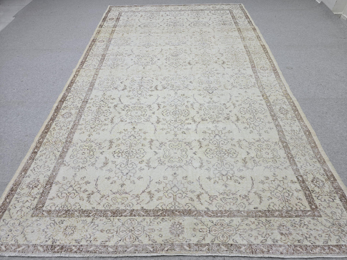 Vintage Rug 6x10, Cream Brown Floral Handknotted Wool Carpet, Muted Oushak Style Neutral Turkish Area Rug for Bedroom Scandinavian Decor