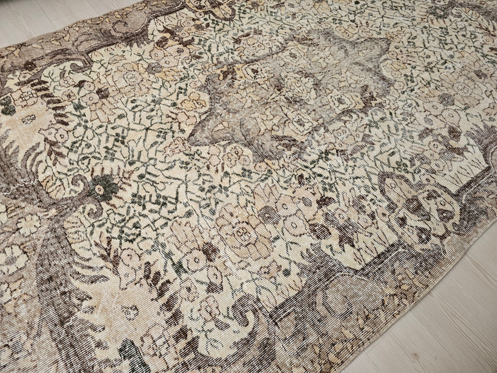 Hand Knotted Wool Turkish Oushak Rug 6x9: Vintage Anatolian Design