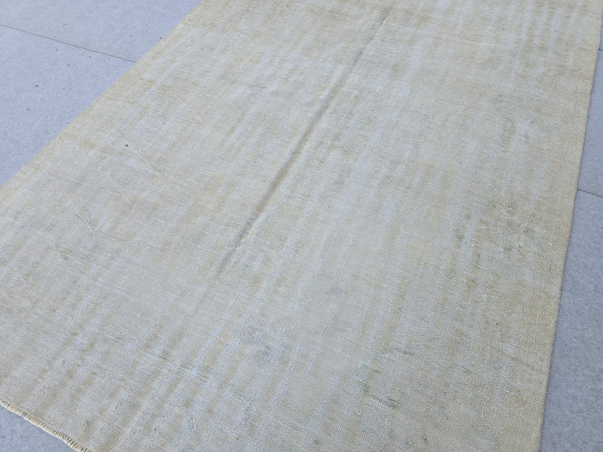 6x9 Neutral Vintage Turkish Oushak Rug: 6x9 Wool Bedroom Rug