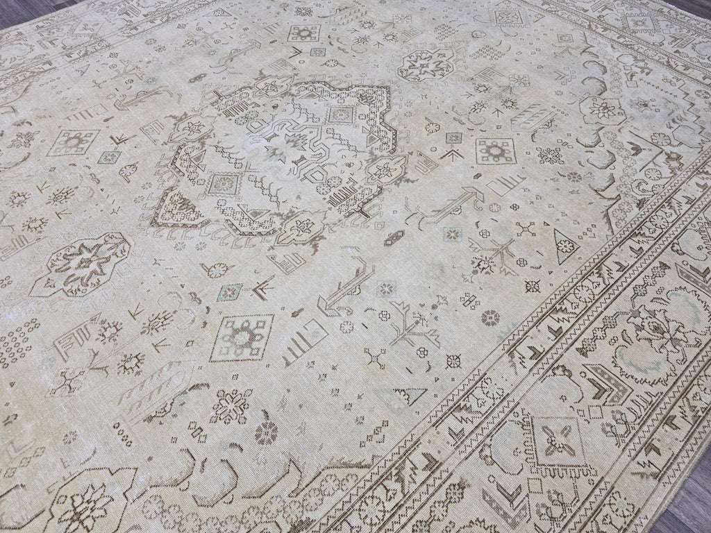 Vintage Oushak Rug: Large Neutral Beige Turkish Area Rug (9'7" x 12'5")