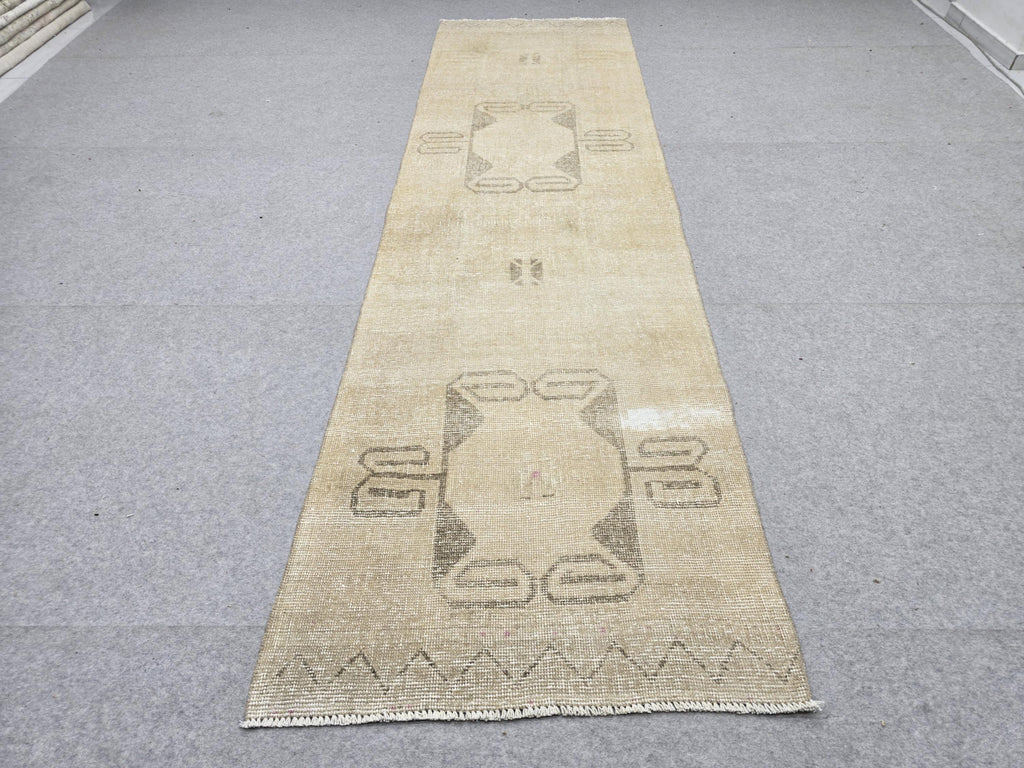Antique Turkish Runner Rug 3x10, Camel Tribal Hallway Runner, Twin Medallion Wool Kitchen Runner, Boho Foyer Rug for Farmhouse Decor