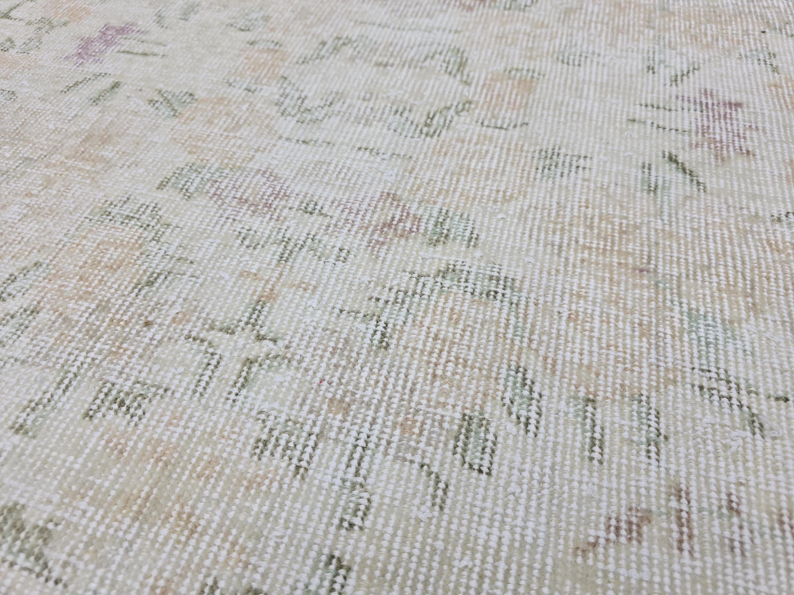 4x6 Vintage Turkish Oushak Rug: Hand-Knotted Wool, Cream Beige Floral