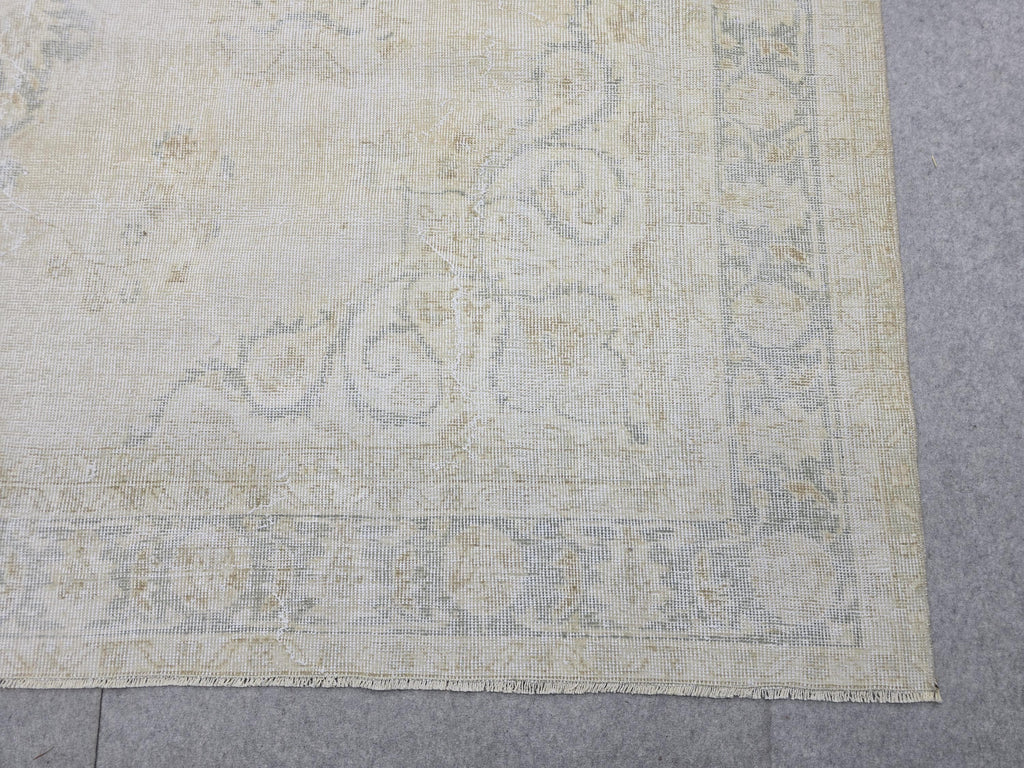 Neutral Floral Design Rug, 7.55 x 10.65 feet, HandWoven Wool Rug, 8 by 11 Area Rug, Turkish Rug for Home Decor, Antique Oushak Rug, Boho Rug