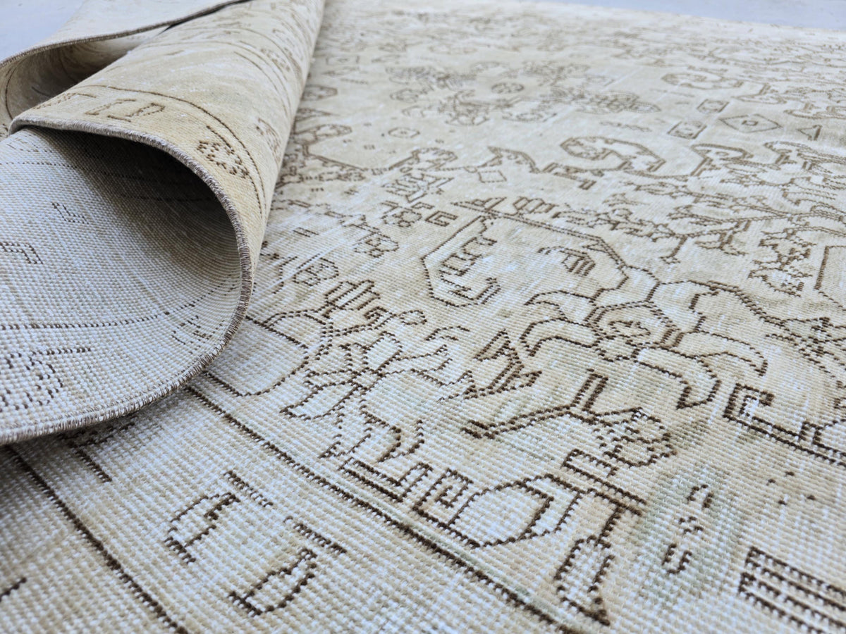 Vintage Rug 8x11, Camel Honey Beige Wool Area Rug, Tribal Medallion Turkish Carpet for Living Room, Bedroom, Office, Boho Rustic Decor
