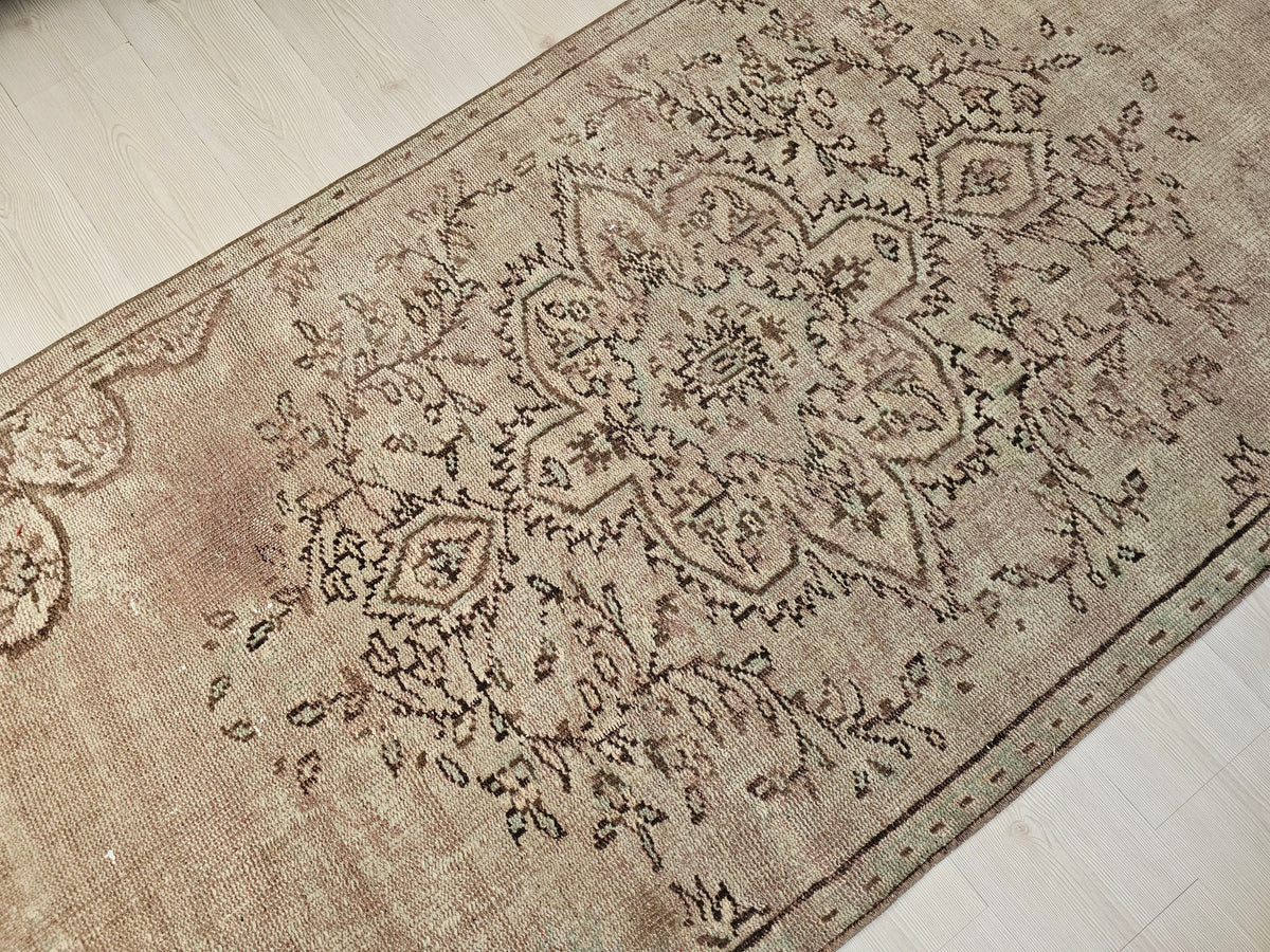 4x9 Authentic Vintage Wool Turkish Rug