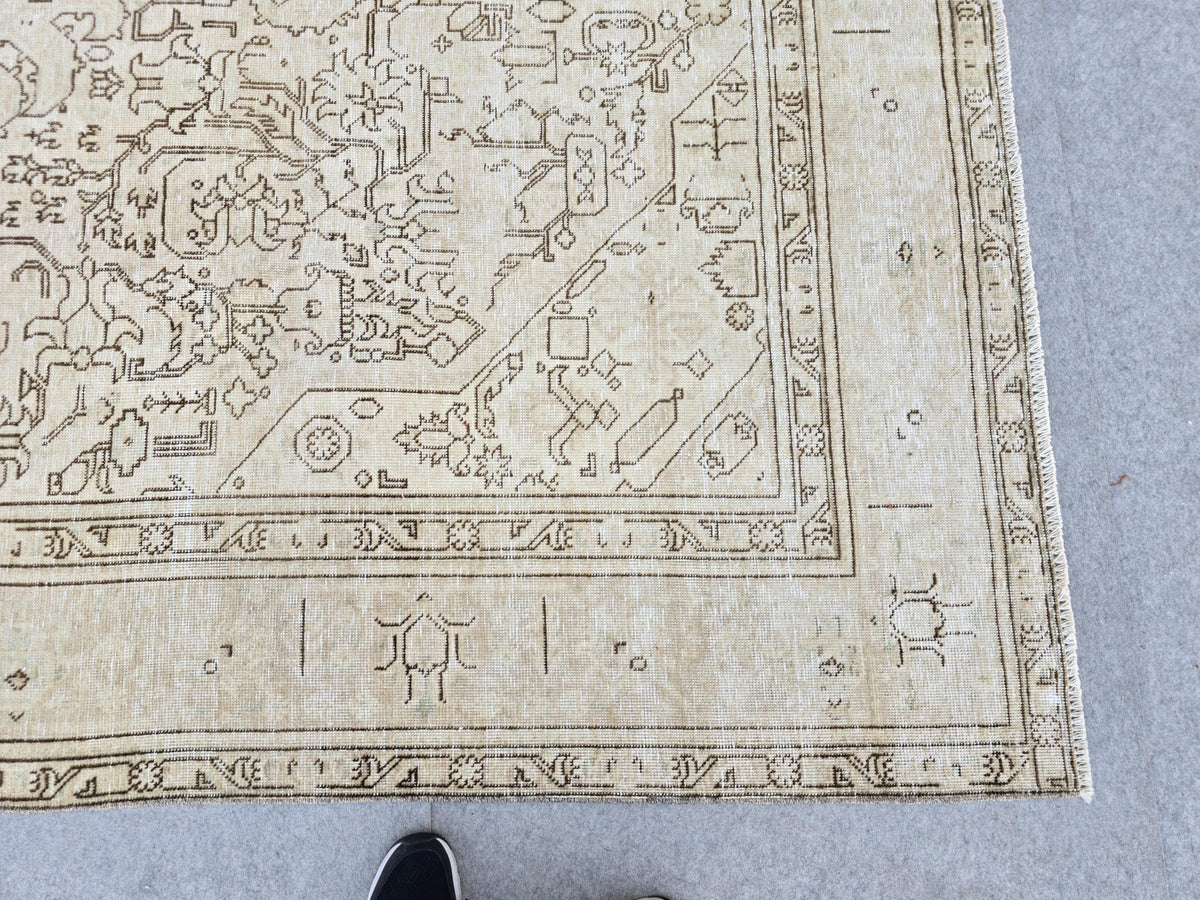 Oushak Rug 8x11, Ivory Turkish Area Rug, Distressed Vintage Wool Carpet, Neutral Beige Rug for Living Room, Boho Bedroom Decor