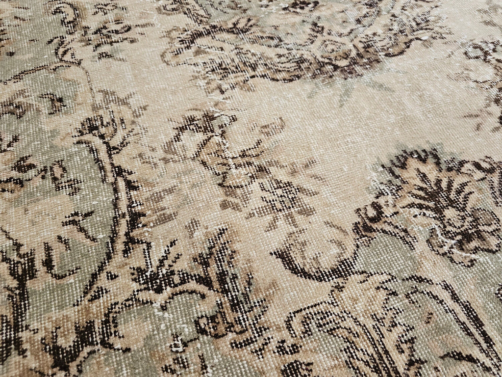 Handmade Wool Turkish Oushak Rug: 5x8 Vintage Bohemian Carpet