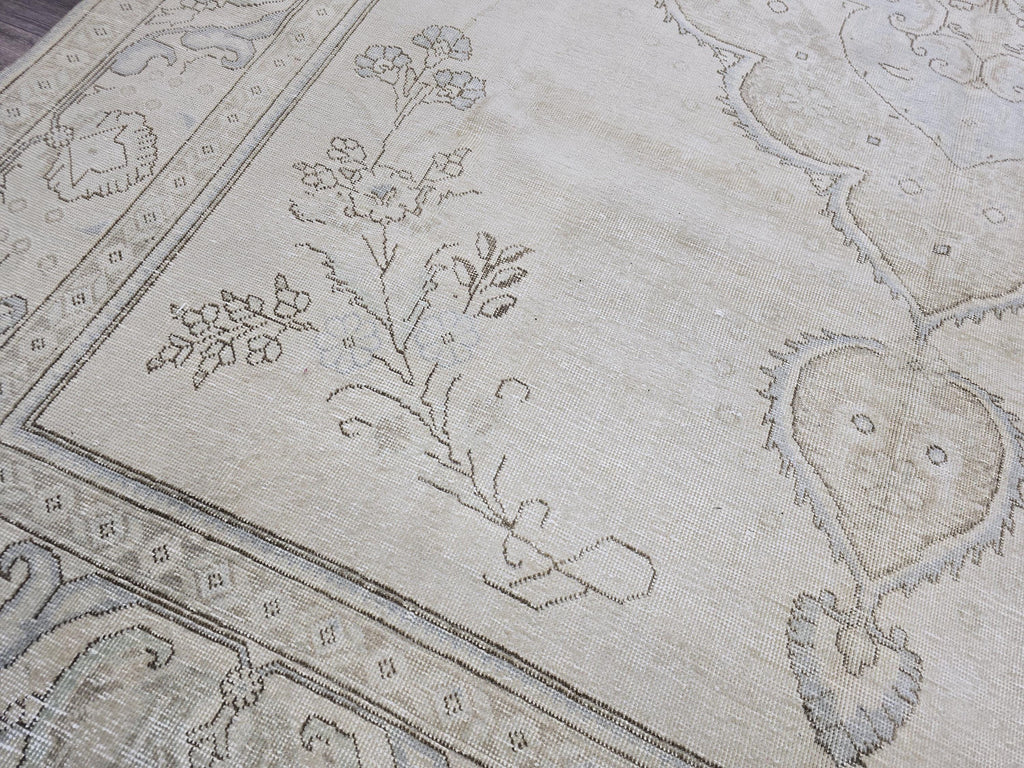 Vintage Handwoven Wool Turkish Rug 9x12: Cream Floral Medallion