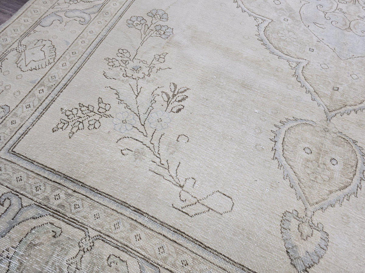 Vintage Handwoven Wool Turkish Rug 9x12: Cream Floral Medallion