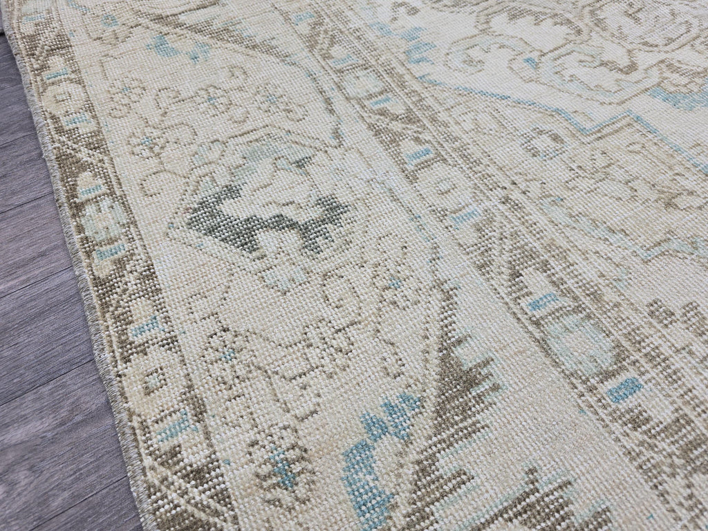 9x12 Faded Oushak Rug: Neutral Distressed Turkish Wool Carpet