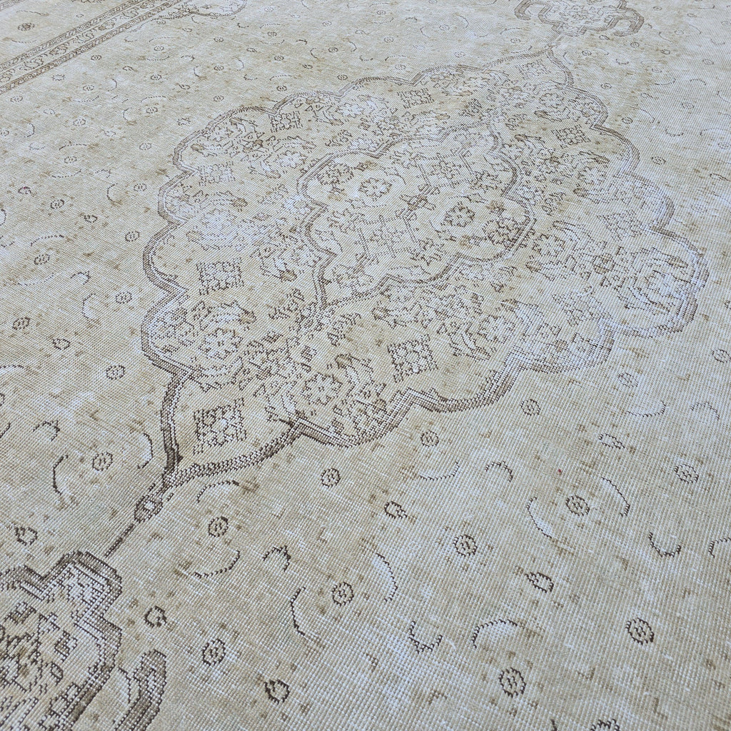Turkish Rug 9x12 | Large Medallion Area Rug | Hand Knotted Neutral Oushak area rug