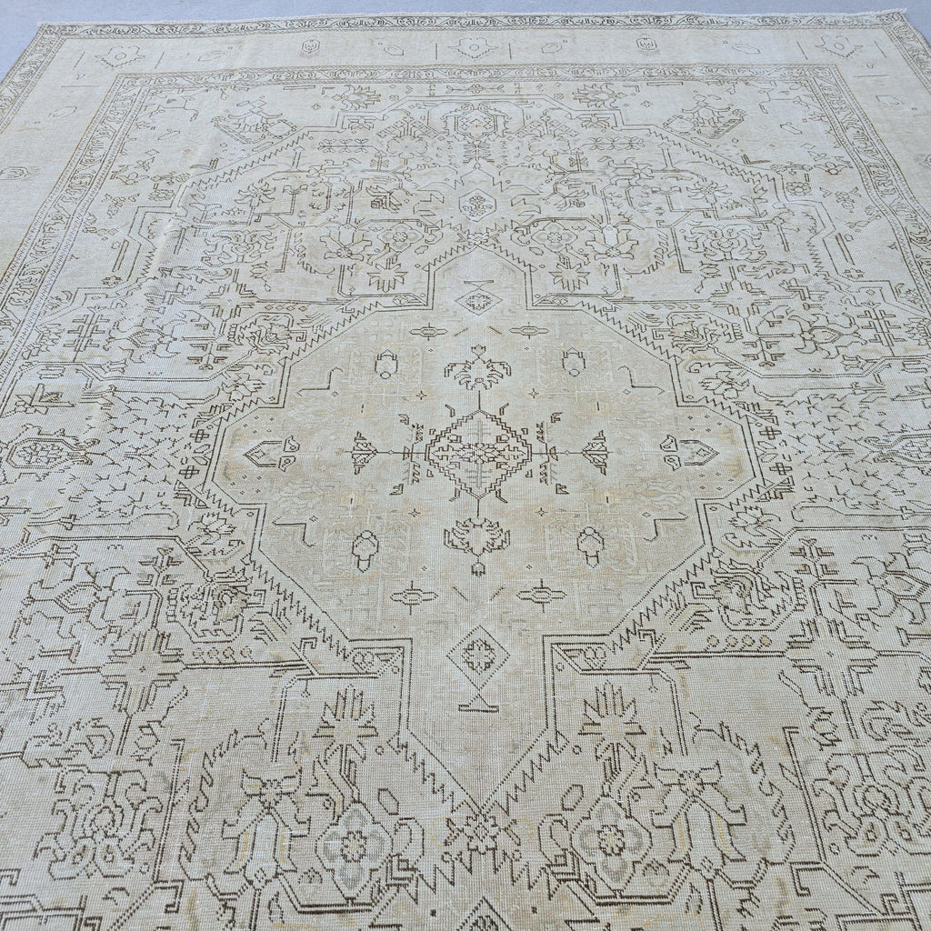 9x12 Neutral Vintage Area Rug/ Hand Knotted Wool Oushak Rug for Livingroom/ Authentic Turkish Rug/ Cream/Beige Wool Area Rug/Extra Large Rug