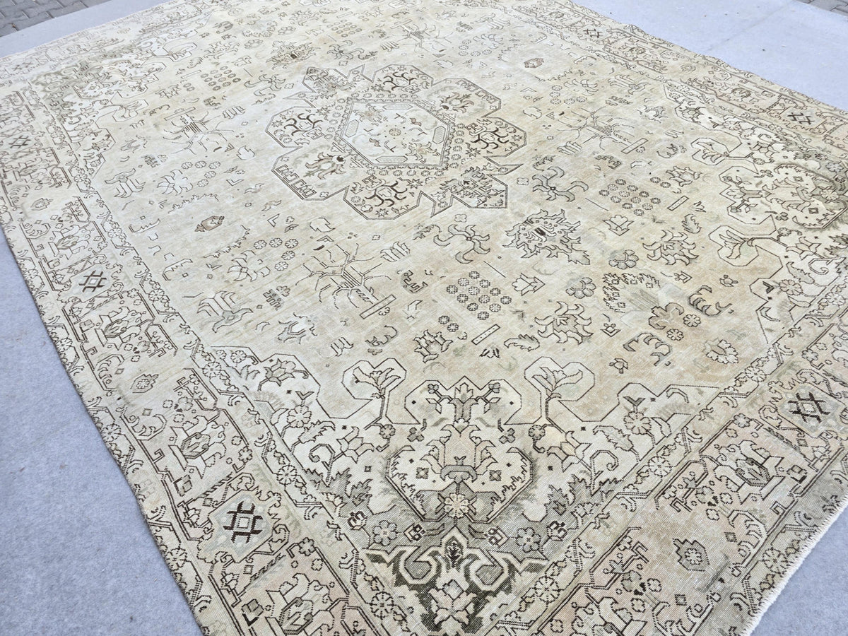 Oushak Rug 10x13, Vintage Hand Knotted Wool Turkish Rug, Ivory Olive Green Medallion Area Rug for Living Room, Large Antique Carpet