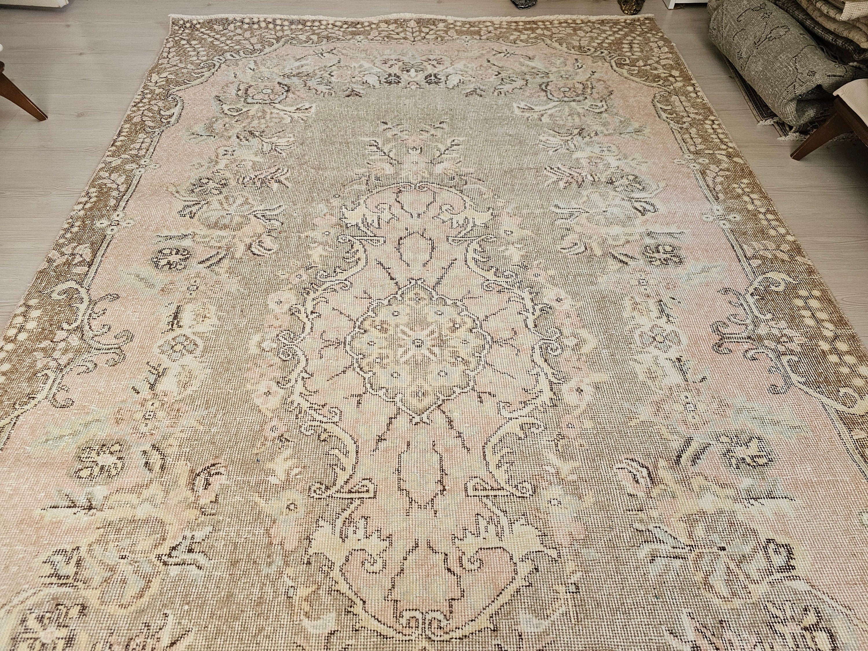 Vintage Turkish Wool Rug: 6x10 Floral Oushak Rug, Hand-Knotted