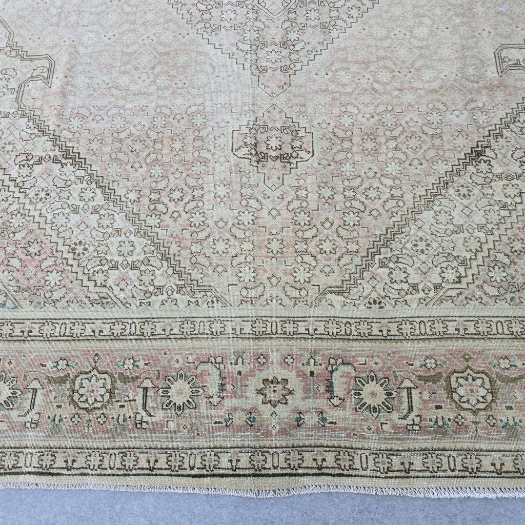 8x10 Pink Oushak Rug: Hand-Knotted Vintage Turkish Wool Carpet