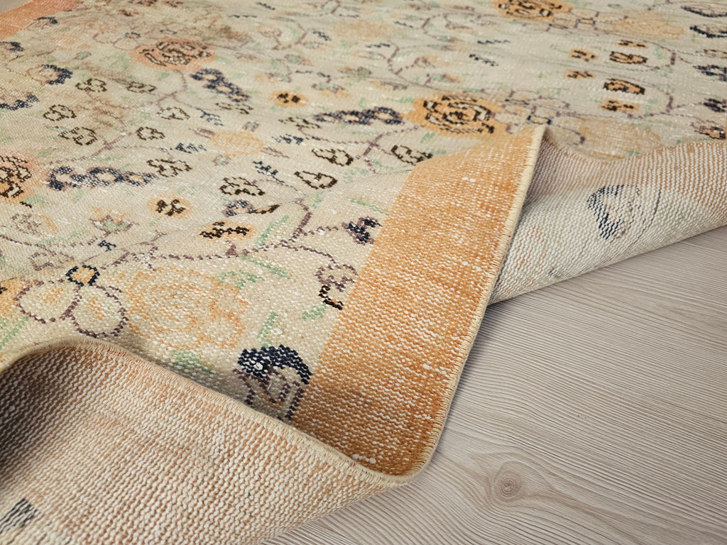 5x8 Handmade Wool Turkish Accent Rug