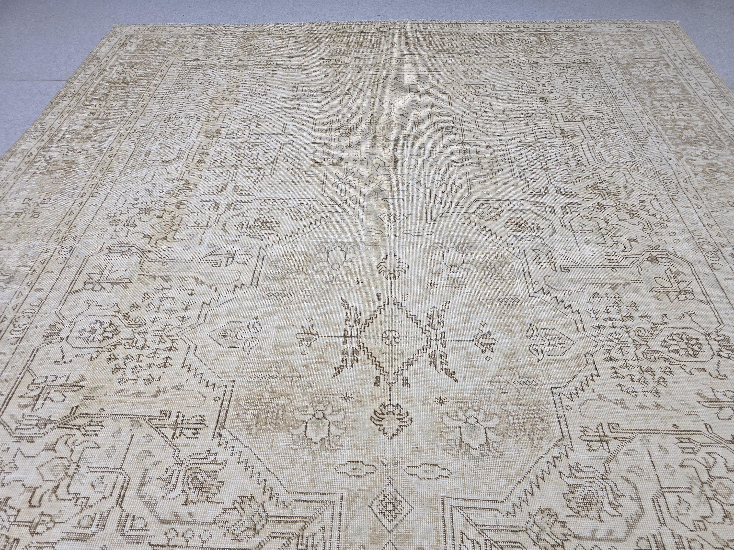 Turkish Rug 10x13, Neutral Beige Vintage Handknotted Wool Carpet, Faded Medallion Area Rug for Dining Room