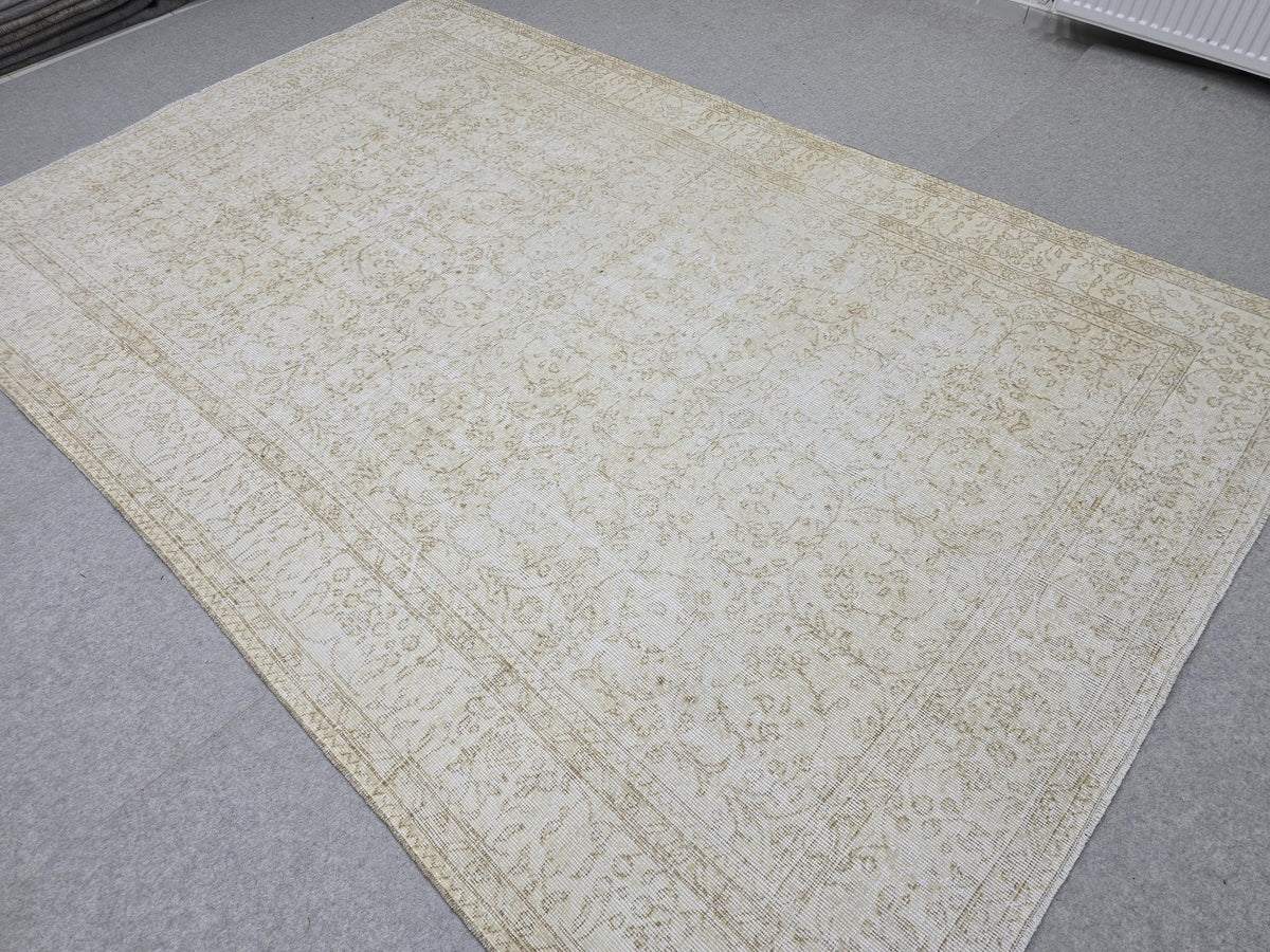 6x10 Vintage Turkish Oushak Rug: Hand-Knotted Wool, Neutral Beige