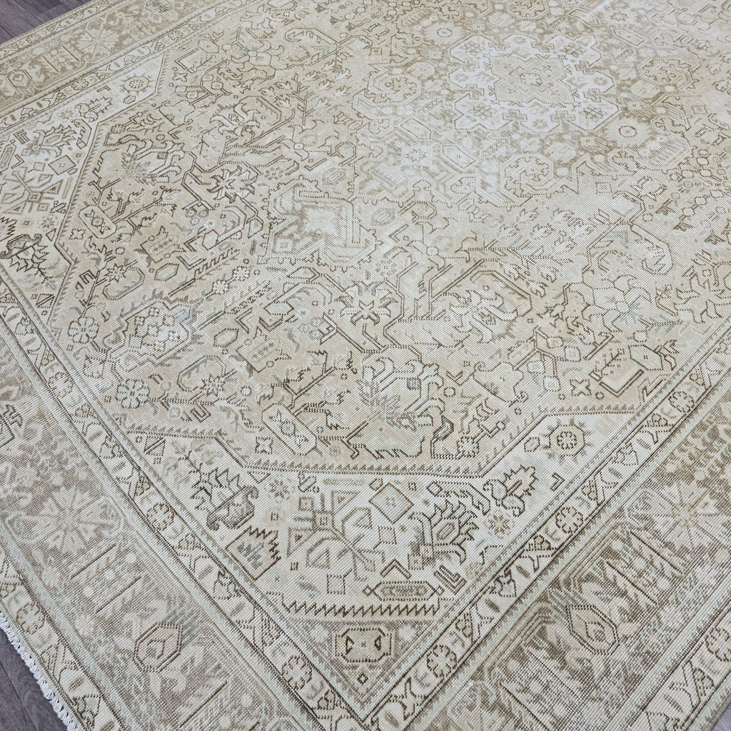 Handmade Wool Heriz Rug, 8x11 Neutral Vintage Turkish Rug
