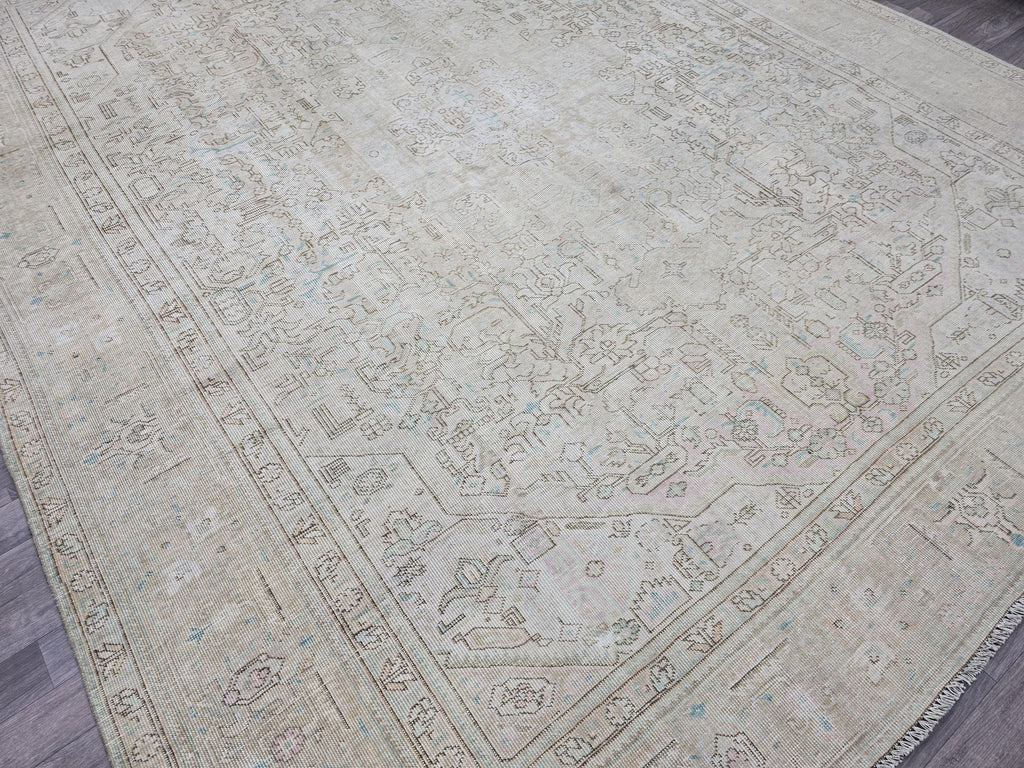 Classic Vintage Neutral Turkish Area Rug //9.60x11.75 feet