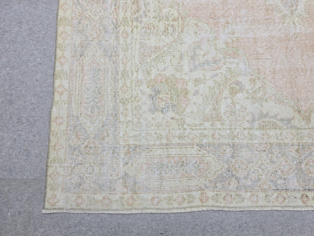Vintage Rug 6x9, Faded Oushak Carpet, Muted Medallion Turkish Area Rug for Bedroom, Distressed Neutral Wool Rug