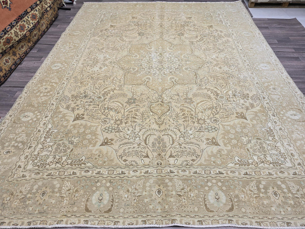 Vintage Turkish Oushak Rug 10x12: Beige Wool Floral Medallion Carpet