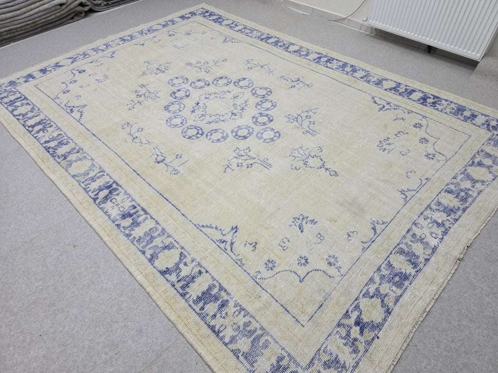 8x11 ft Hand-Knotted Turkish Oushak Rug: Neutral Wool Saloon Carpet Beige Blue